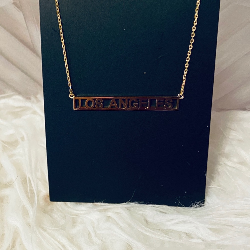 New ⭐️ Super Cute ! Gold Los Angeles Necklace ⭐️